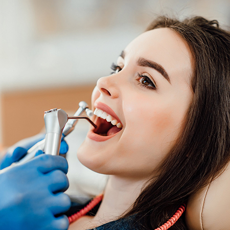 مراقبت از کامپوزیت ونیر و لمینت سرامیکی | مطب دکتر منصوره سادات ابطحی